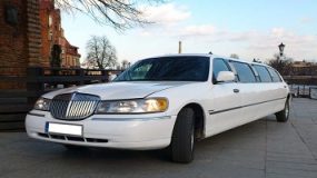 Limousine Service Poznan | Lincoln Town Car 120